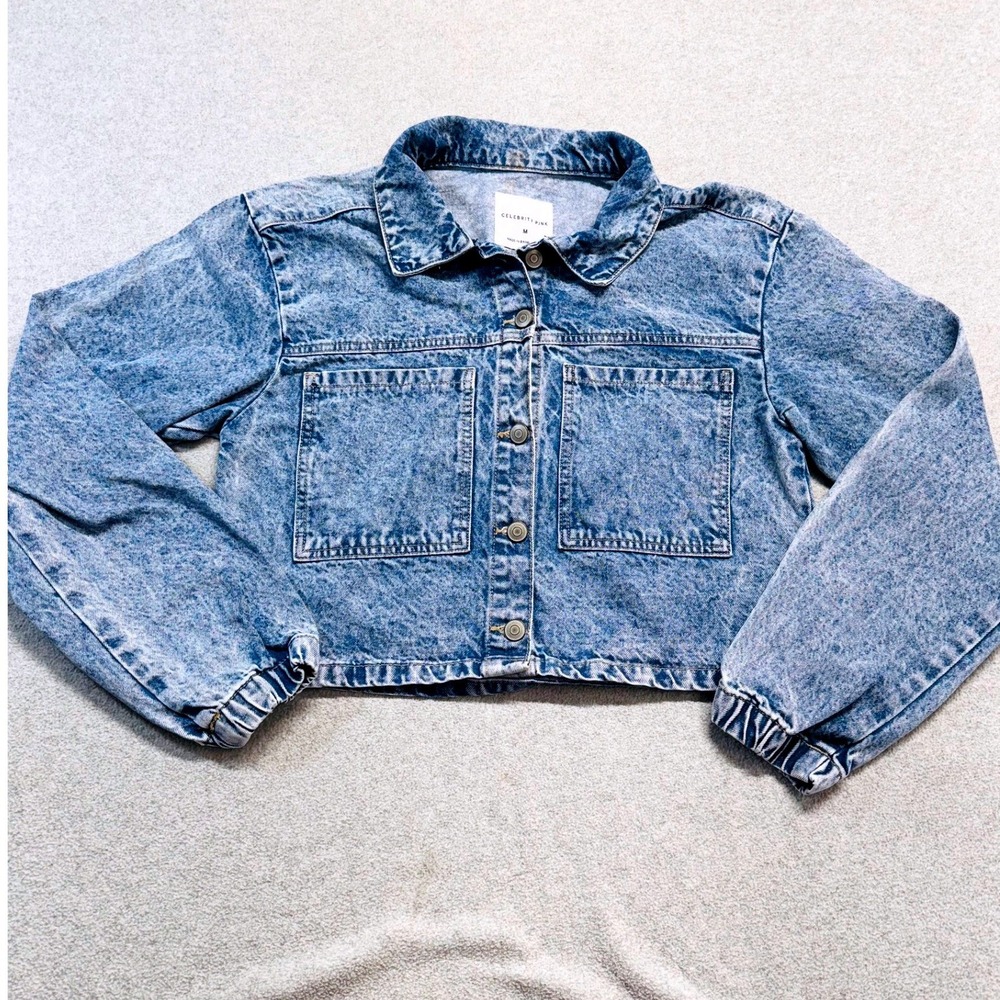 Celebrity Pink Denim Jacket Womens Medium Cropped Acid Wash Button Front Blue